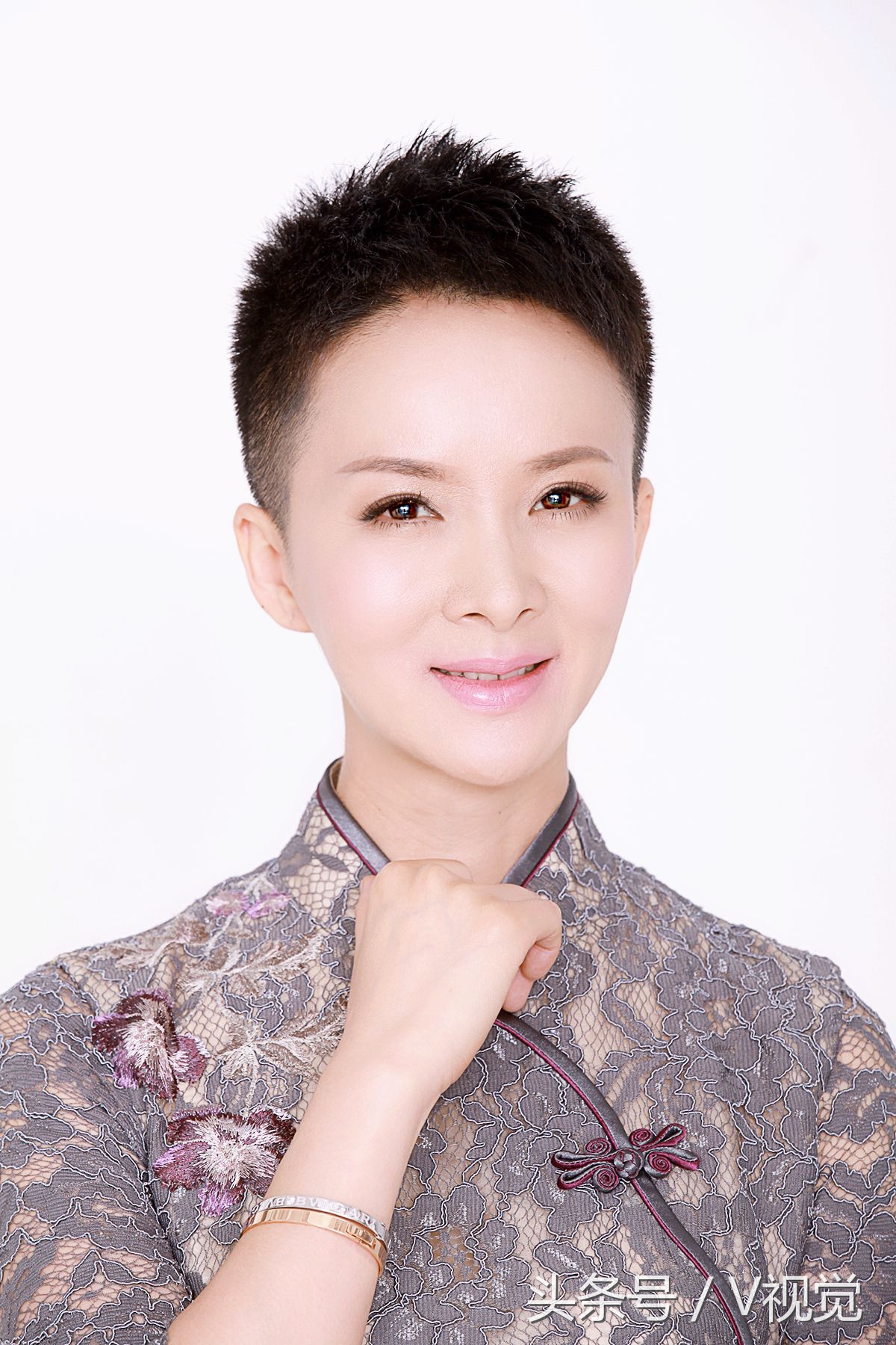 谢兰 演员师小红的爱妻 主演 古村女人、爱情天梯、走过严冬等