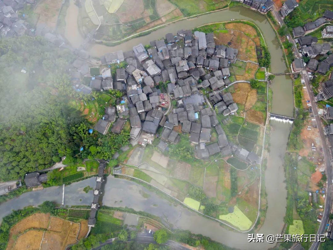 广西大山发现八个侗族村寨，村民还过着比较原始的生活，远离城市