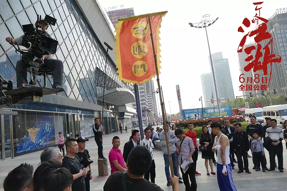 6月,我看了这篇文章,我决定看这部电影