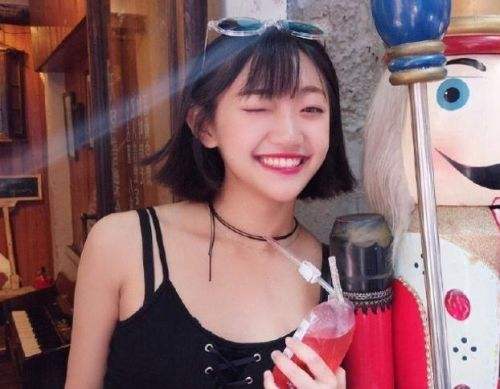 Those you can be sung only, read the libretto that does not come out aloud however...