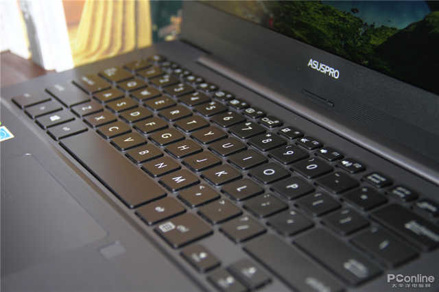 内存槽外加双硬盘 这才是一台能用很久的轻薄本