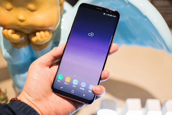 三星Galaxy S轻奢主义版发售十几天暴降700元：比国产智能手机差过多
