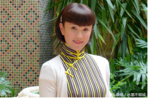 50歲婆婆再婚，受到兒媳婦嘲諷，婆婆：說不定你媽60歲時也會再嫁