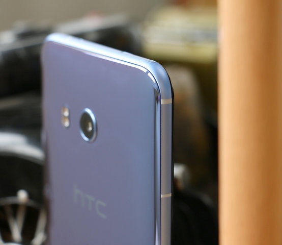HTC U12 評述：只為做一個精美的少數(shù)派，且內函并舉的手機上