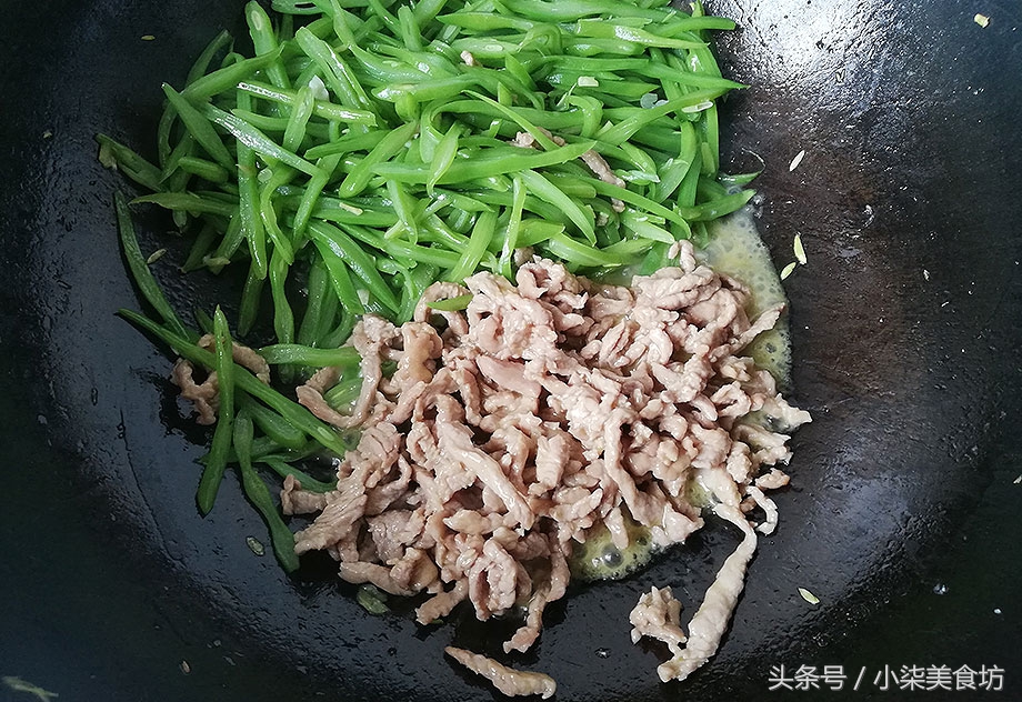 图片[9]-一把豆角 3两肉 教你做绝味小炒 10分钟炒一盘 好吃到飞起来-起舞食谱网