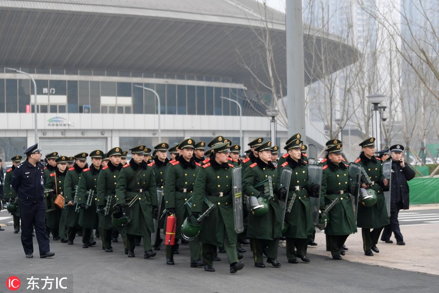 中超安保是什么人(比赛的顺利进行离不开他们保驾护航 致敬中超赛场内外的安保力量)