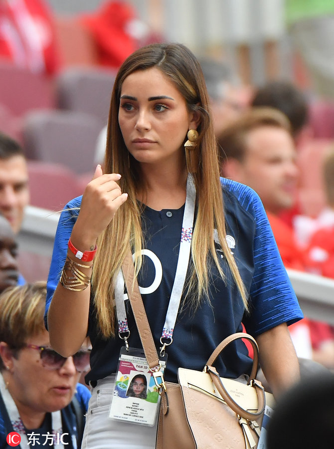 世界杯冠军争夺没有太太团好看盘点两队球星背后的女人们