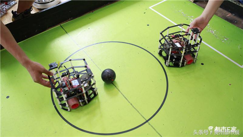 机器人足球，贵阳六中这群学生玩得666