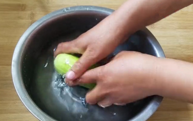 图片[3]-最简单的凉拌黄瓜做法步骤图 味道不输大厨！-起舞食谱网
