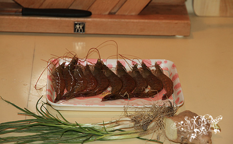 图片[2]-双色剁椒鱼头的做法步骤图厨师长教做正宗剁椒鱼头处理鱼头和-起舞食谱网