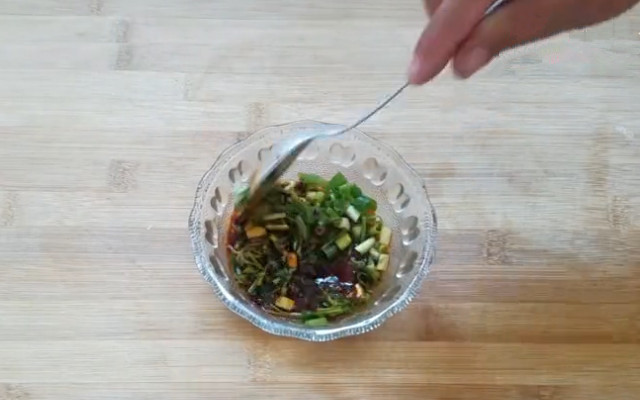 图片[7]-酸汤水饺 酸辣爽口 十分开胃 喜欢吃的就学着做！-起舞食谱网