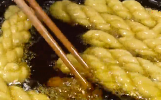 圖片[11]-炸麻花做法步驟圖 在家也能輕松做！-起舞食譜網(wǎng)