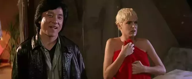 为什么说豆瓣评分7.5的《飞鹰计划》,是成龙动作喜剧的巅峰