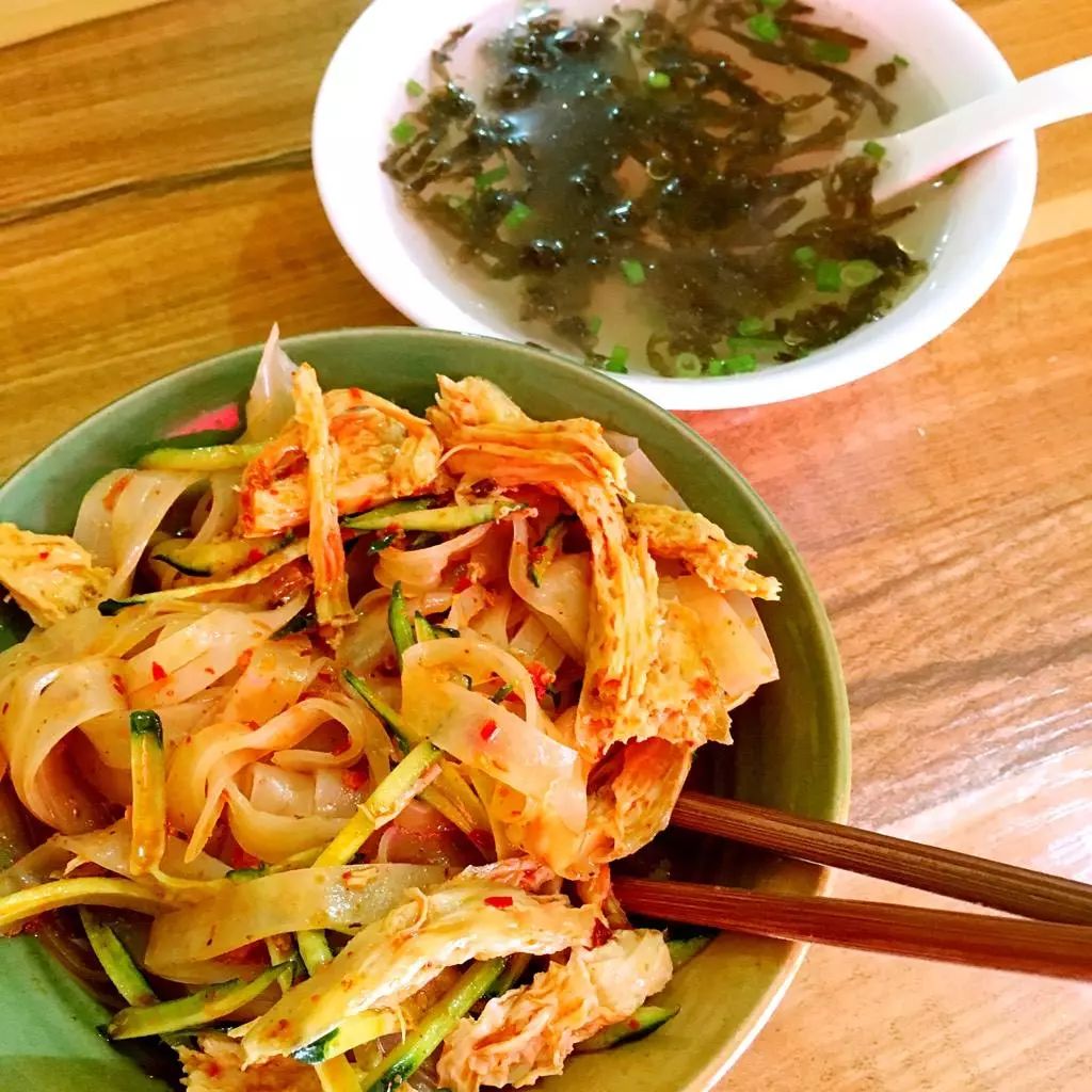 金梅凉皮：西安街头的独特味道