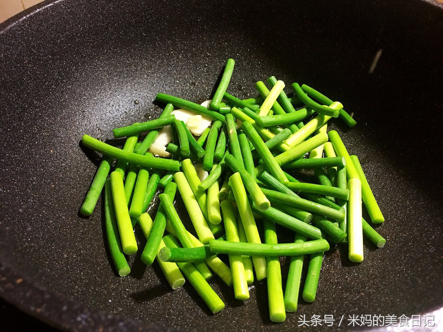图片[8]-腊肠炒蒜薹做法步骤图 还能杀菌防流感真不错-起舞食谱网