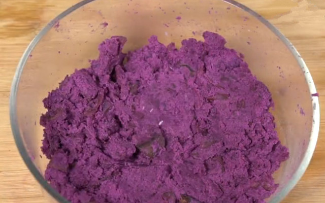 图片[4]-椰蓉紫薯糕做法步骤图 ，口感软糯香甜  十分钟就能做出来-起舞食谱网
