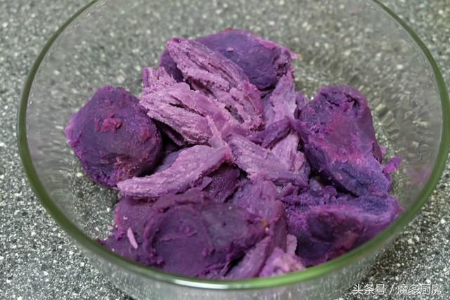 月饼别再买了，自己做的营养又健康，甜而不腻，做法很简单！