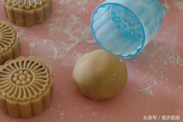 月饼别再买了，自己做的营养又健康，甜而不腻，做法很简单！