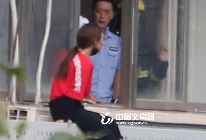 19岁女子贷款整形失败3次 以跳楼相逼要求医院全额退款