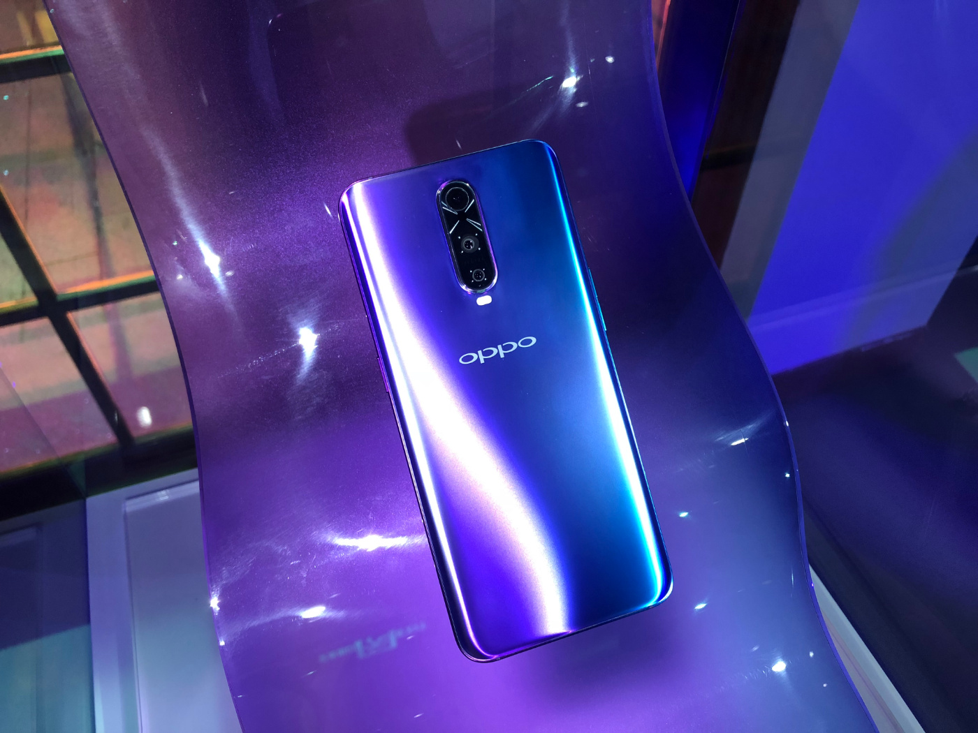 OPPO R17入门详解，最強中档手机上？