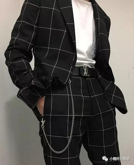 男士穿搭：铁腰链潮流大回归，妙用「裤链」让你变身硬派型男
