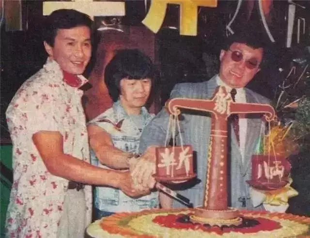 一代笑匠许冠英评分最高的十部电影,《僵尸先生》仅排第三
