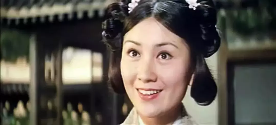 69岁影后豁达面对生死 已交待身后事:安葬到花园里海里去