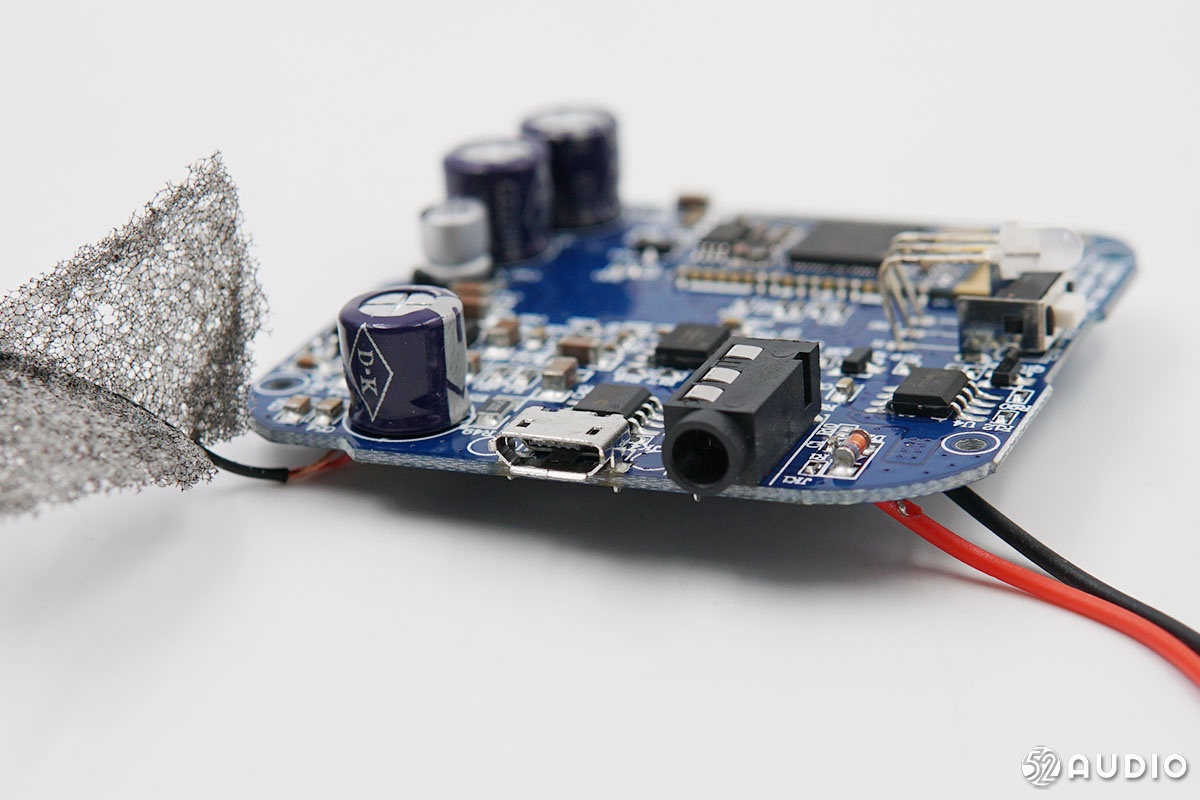 三款热门TWS真无线蓝牙音箱深度拆解，方案全面解析