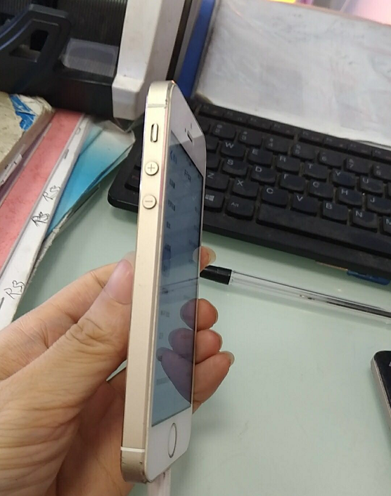 选大运行内存iPhone5s当备用机，系统软件是产品卖点之一！