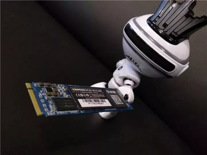 SSD固态硬盘怎么安装？固态硬盘安装教程