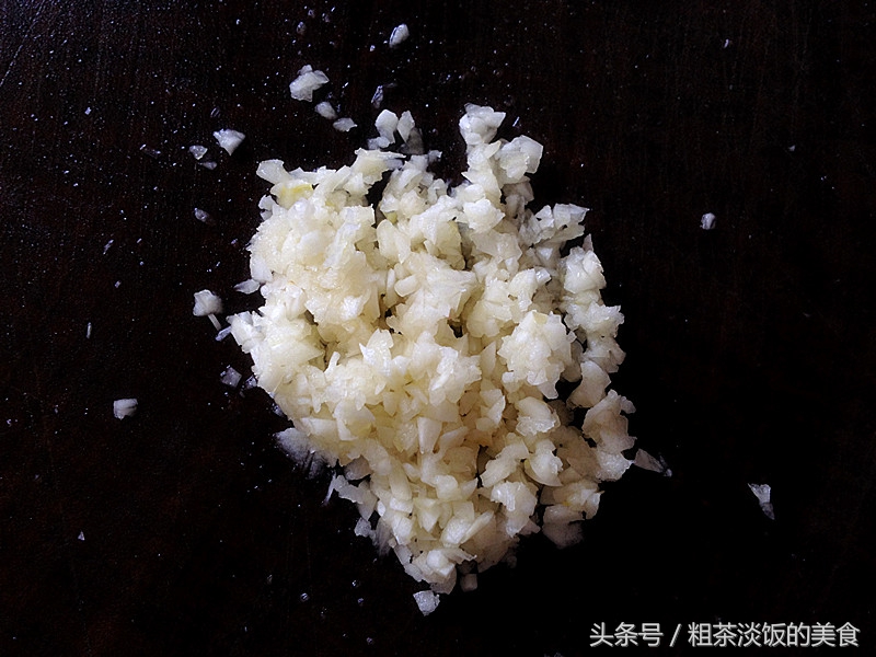女人别亏待自己，这菜再贵也要买，多吃不长肉还不显老