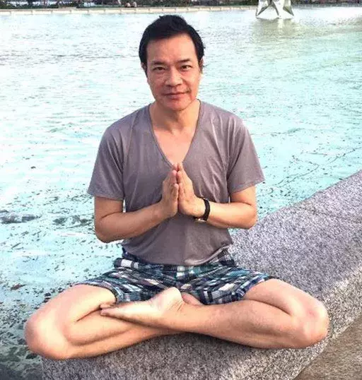 癌症复发?58岁资深艺人颈部有肿块 坦言:死亡前的疼痛才恐怖