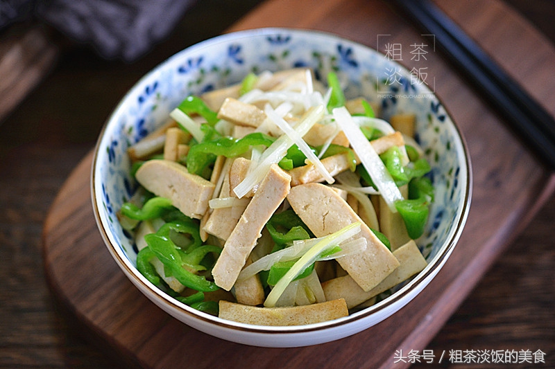 这菜2元炒一盘，开胃下饭，孩子吃了长高个，老人吃了防骨质疏松