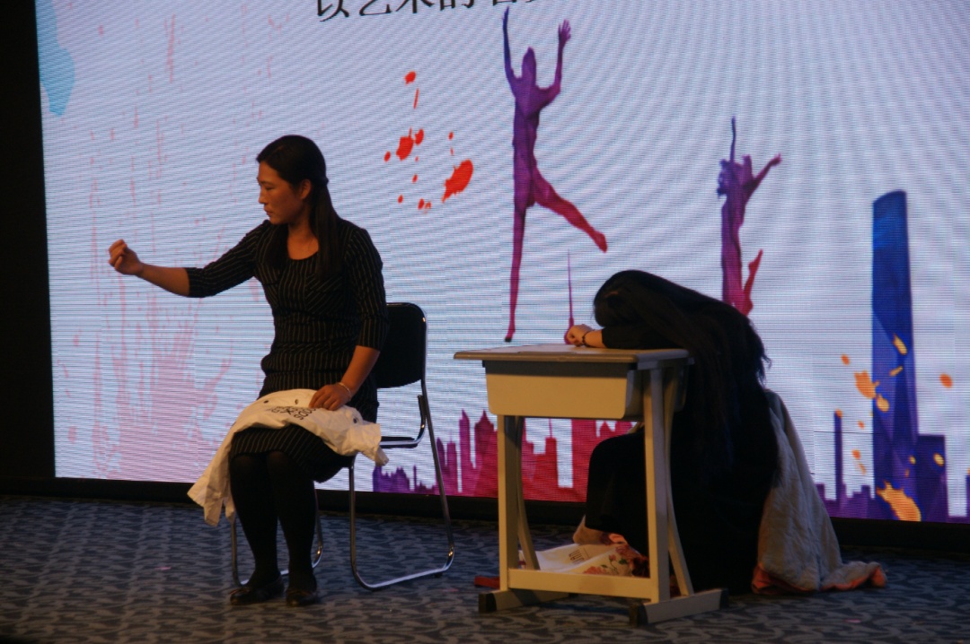 百味│记2018慧润阶梯英语学校小品大赛