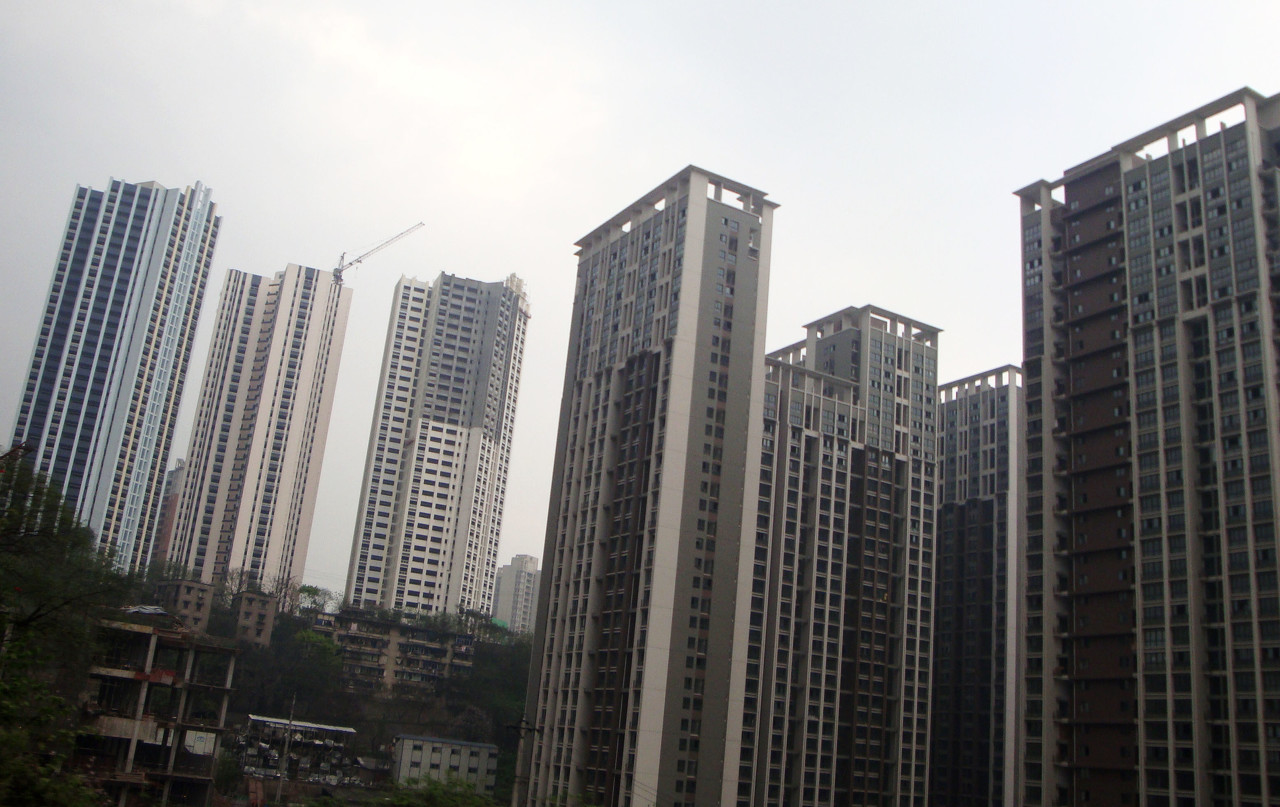 中国有多少套房子已经够30亿人住了吗