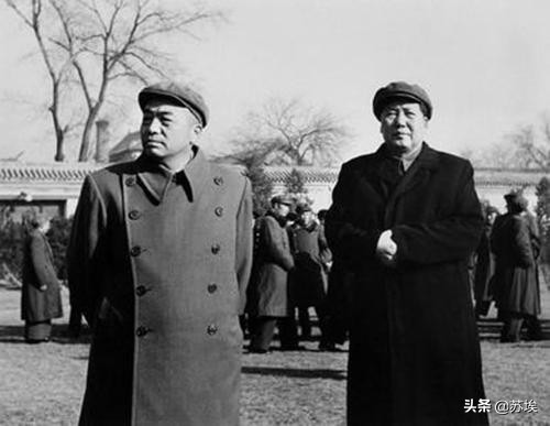 朝鲜战场十万志愿军被围，毛泽东急令彭德怀：放弃救援，以攻代守