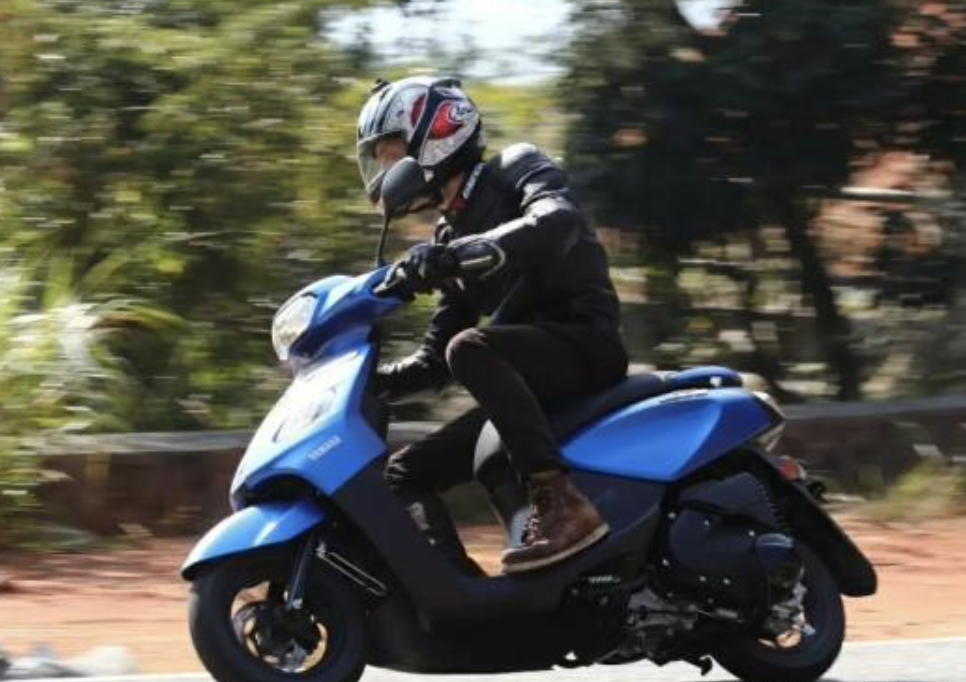 谁说踏板没灵魂？这几款不到两万的踏板摩托看了准心动