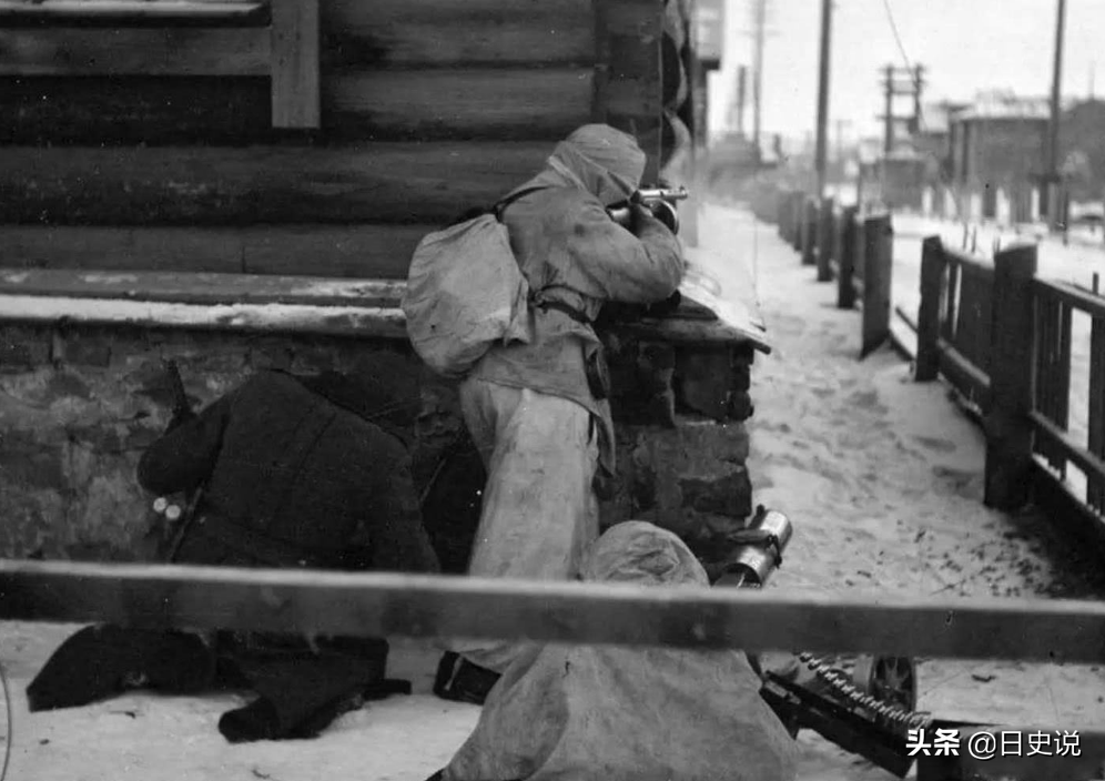 二战时期，德国为什么要招惹战斗民族？看看斯大林都干了些啥
