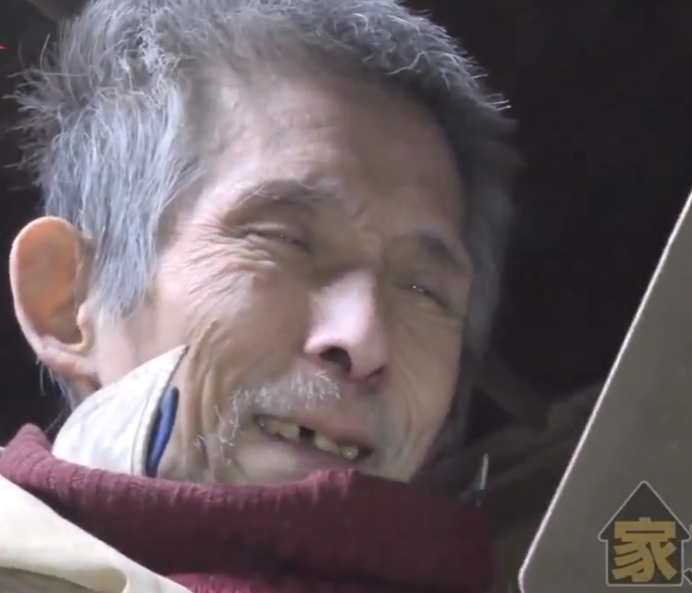日本老人独居20年废墟，垃圾堆满50㎡小家，清洁前后差异太大