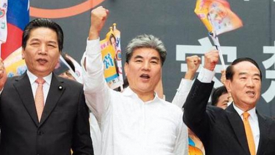 新黨爆出路線之爭，李慶元不提倡�急統�，王炳忠非常不認可