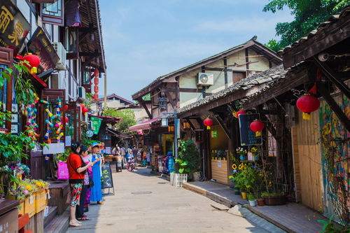 到重庆旅游，这11大景点不容错过，让你感受当地的风情与魅力