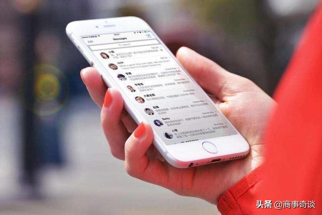 微信正式确认大改版，朋友圈变“视频圈”，附近的人也改了