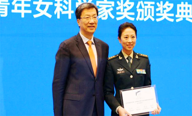 魏诗卉：33岁解决，困扰导弹50年的难题，一身戎