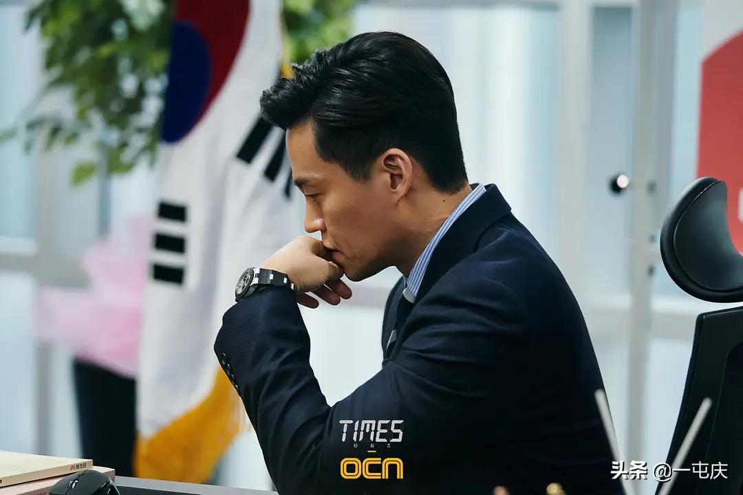 Li Ruijin and Li Zhuying starring in the Korean drama "Times", the ...