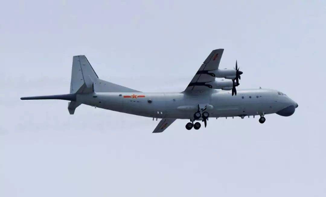 解放軍密集行動，�台獨�果然坐不住了，島內網友諷刺：只會吹牛