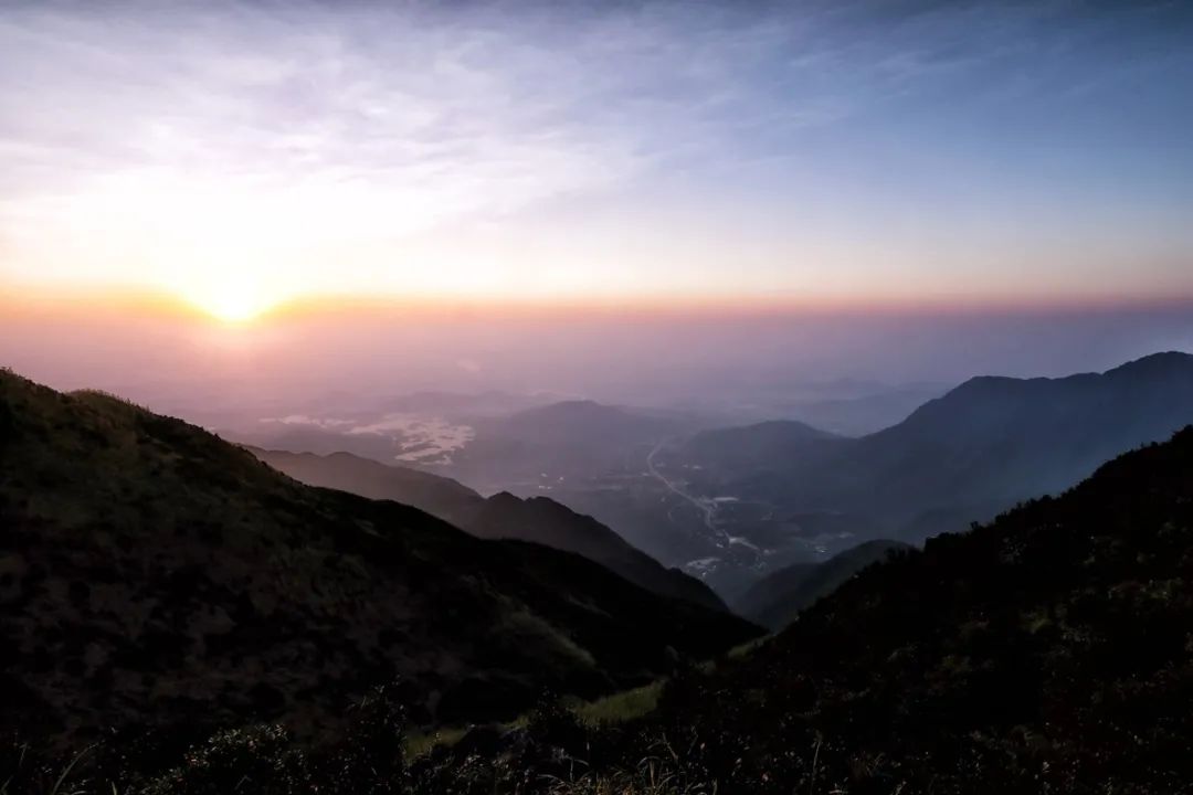 广东为何有这么多 莲花山