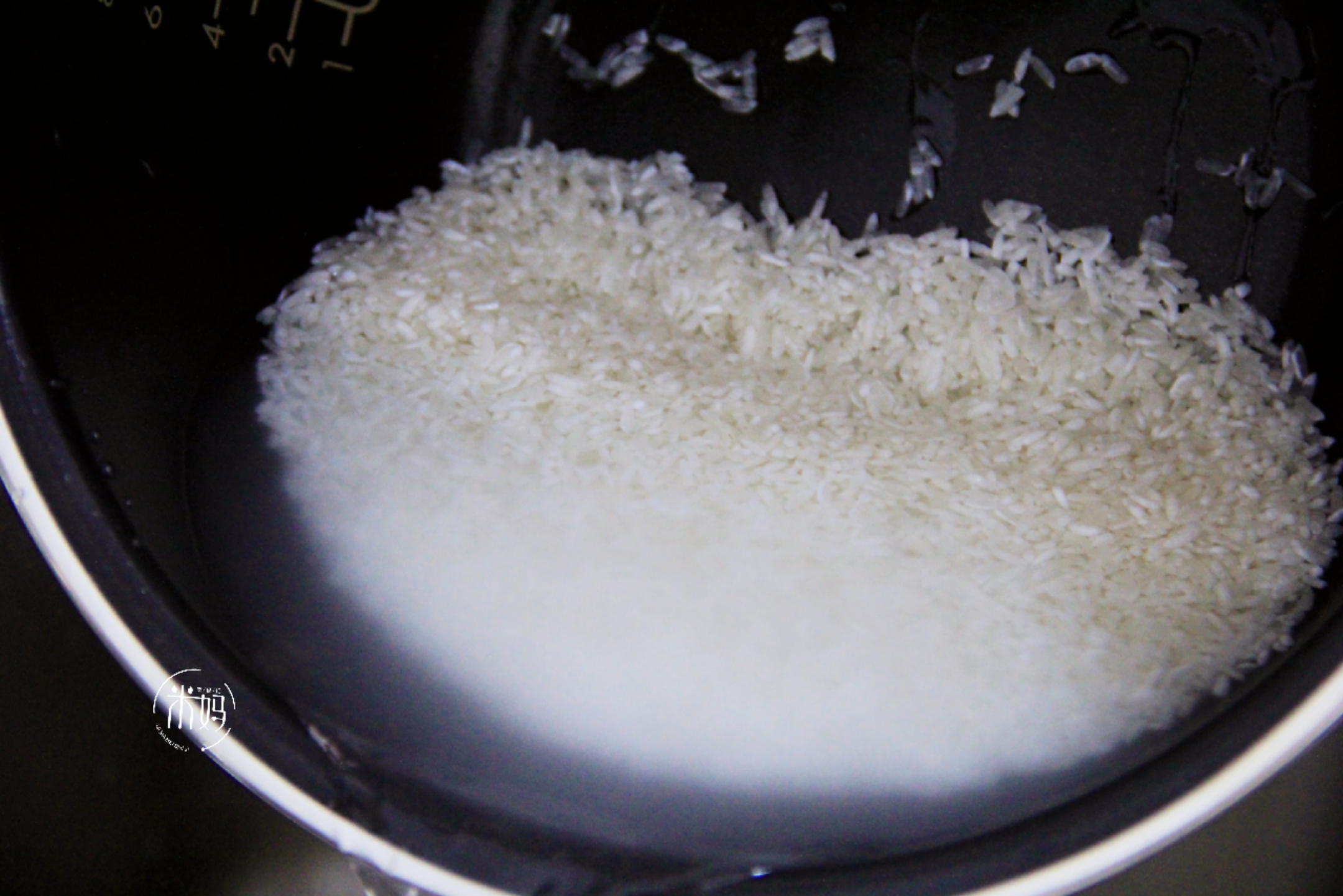 图片[4]-如何煮大米做法步骤图 煮出的米饭粒粒分明更香软没菜也能吃2大碗-起舞食谱网