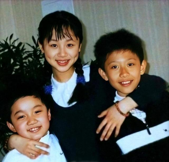 张一山生日，杨紫送的生日祝福真是厉害极了，让寿星老想给打钱