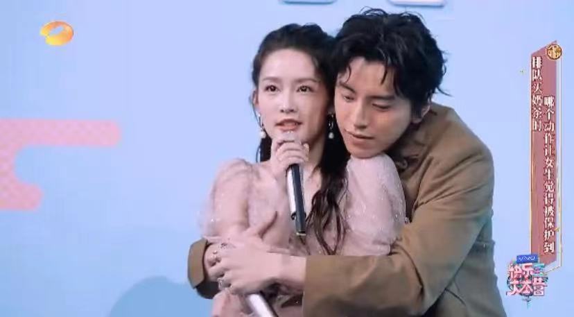 回应|王大陆回应抱李沁 称是应节目组要求表演“寒冷天气下的情侣”
