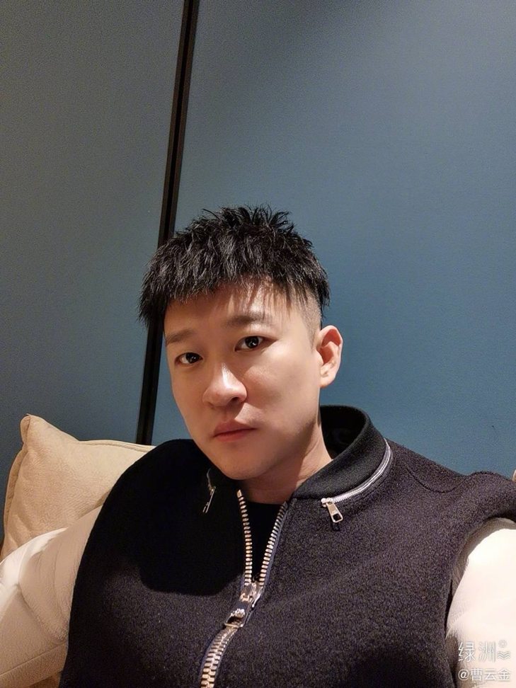 从“德云少爷”到“过街鼠”，曹云金走到如此地步，早就有迹可循